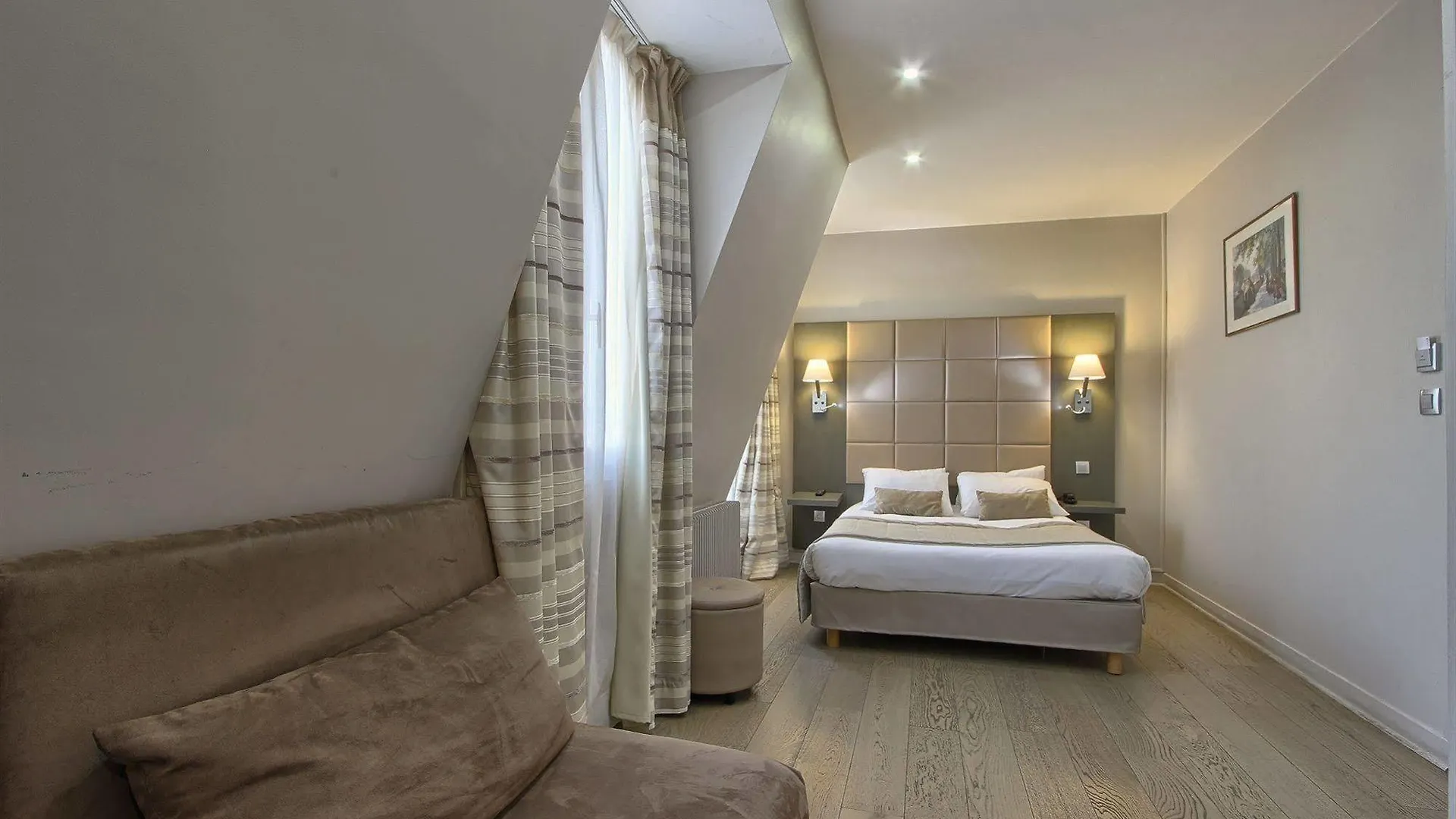 Margaux Opera Montmartre Hotel 3*