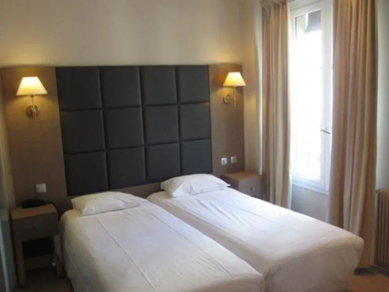 Margaux Opéra Montmartre París
